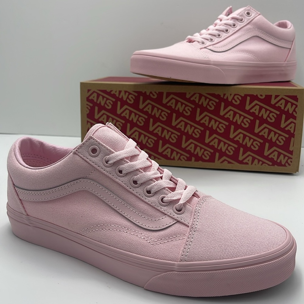 Vans Men's Pink Sneakers Classic Design Old Skool
Pastel Mono Pink
VN000CT8PNK - Picture 14 of 16